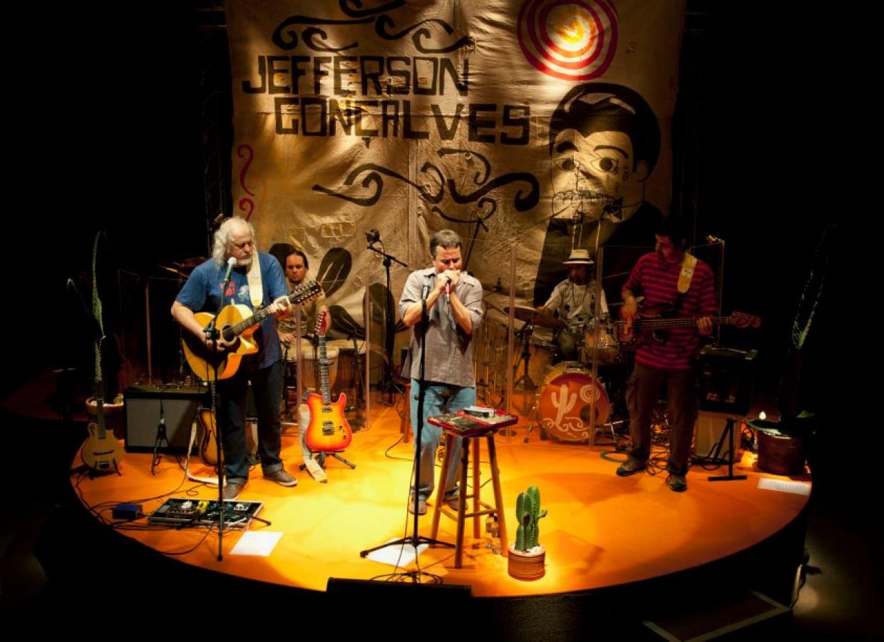 Jefferson Gonçalves e Banda | Foto: Hevelin Costa